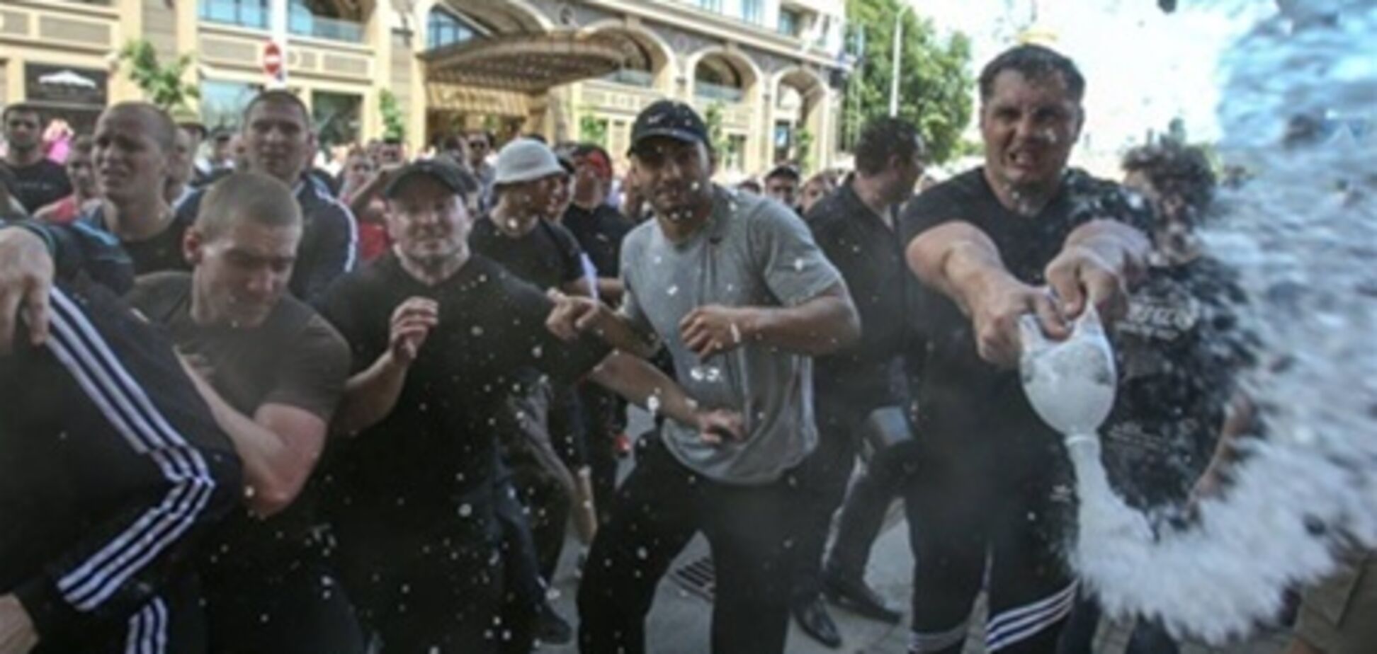 Установлена личность еще одного участника драки 18 мая в Киеве
