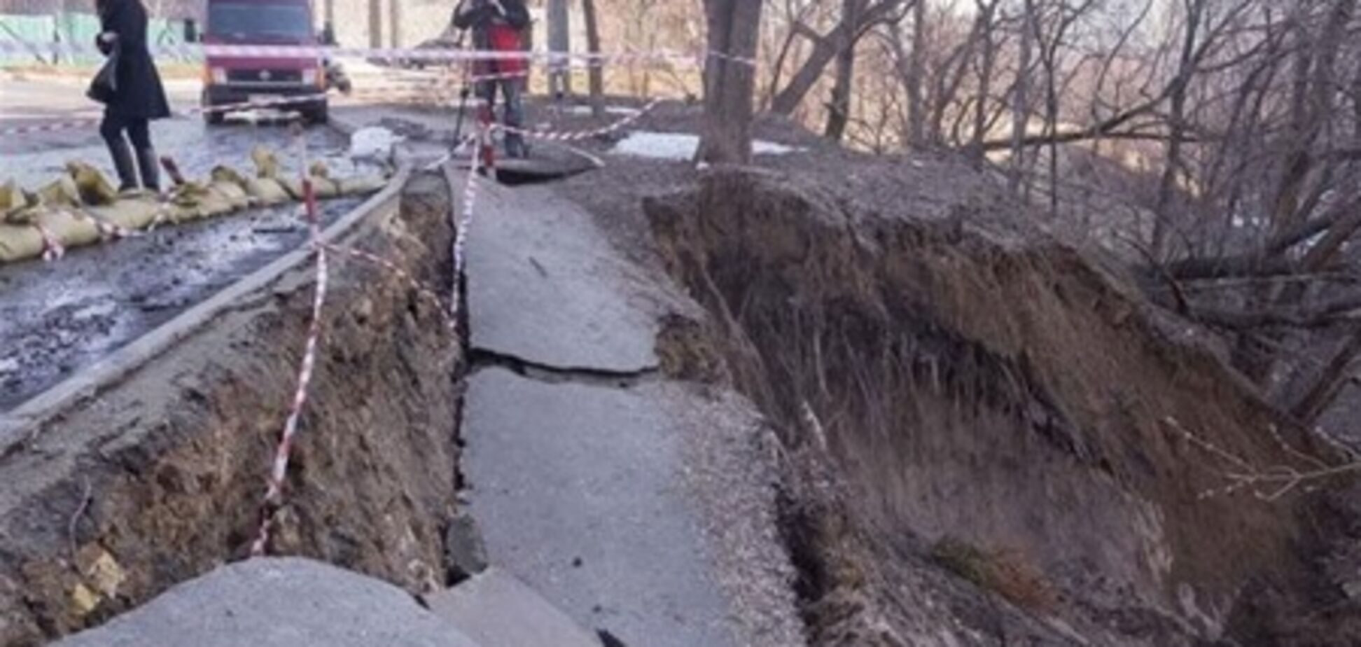 КГГА решила срочно принимать противооползневые меры