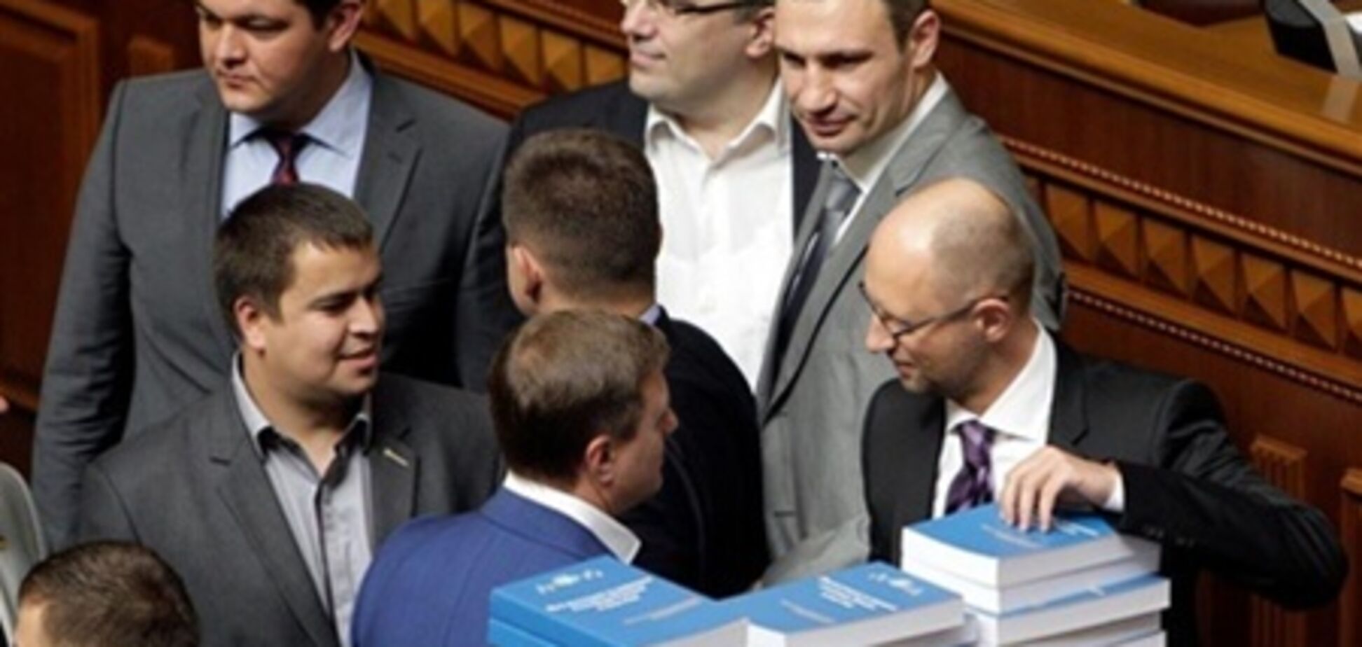 Рибак пообіцяв поговорити з Януковичем 10 червня - Яценюк