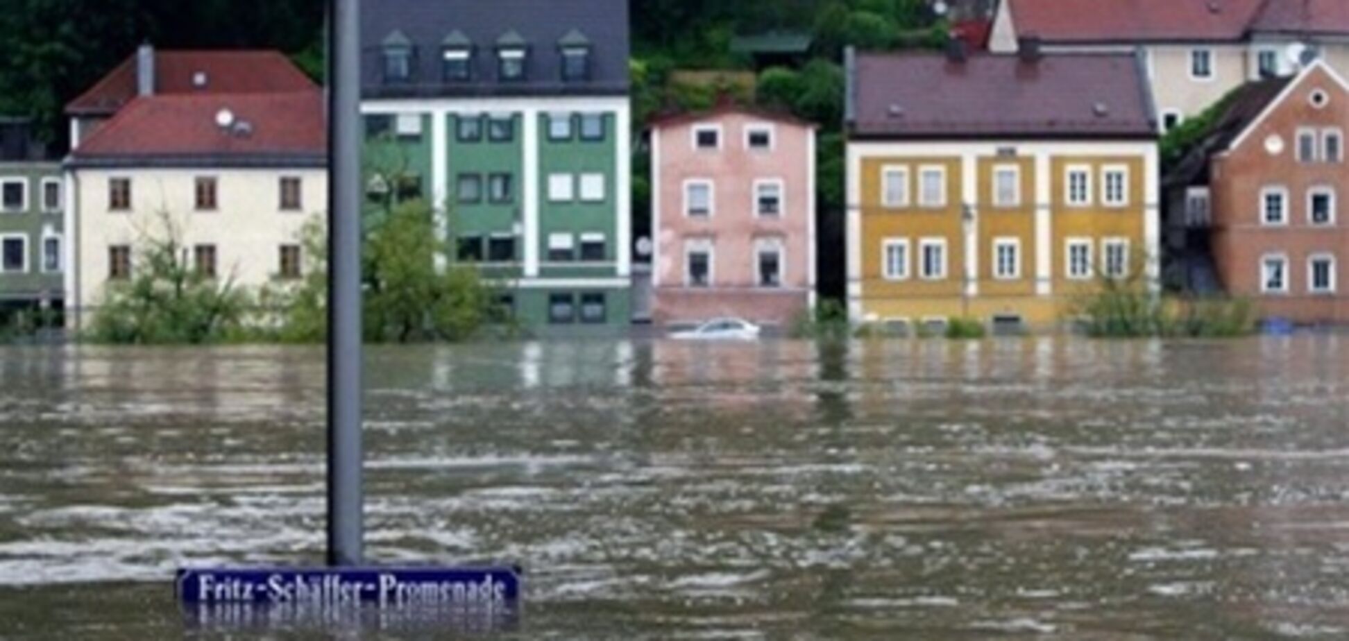 У Німеччині випало 23000000000000 літрів опадів