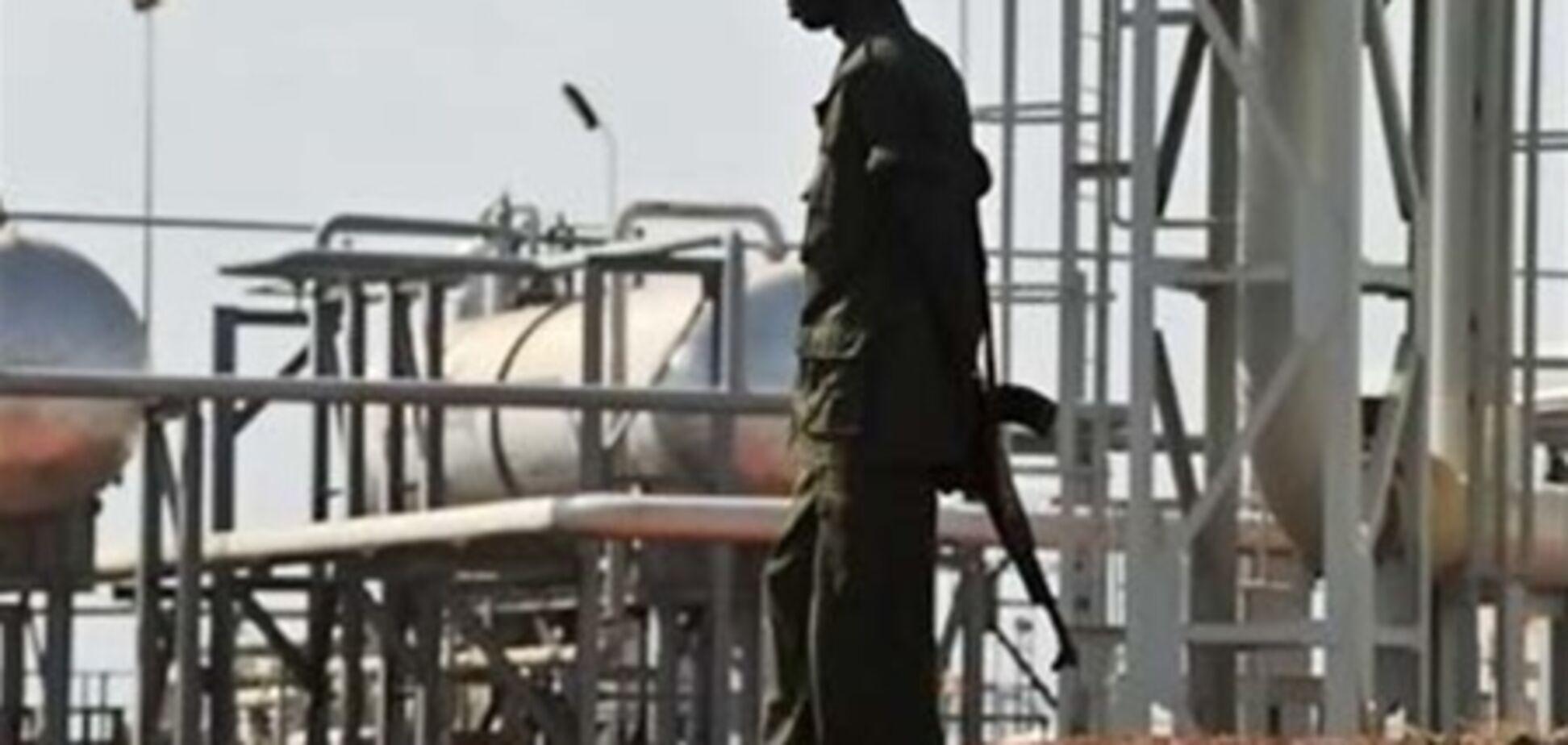 Судан зупинив транзит нафти з Південного Судану