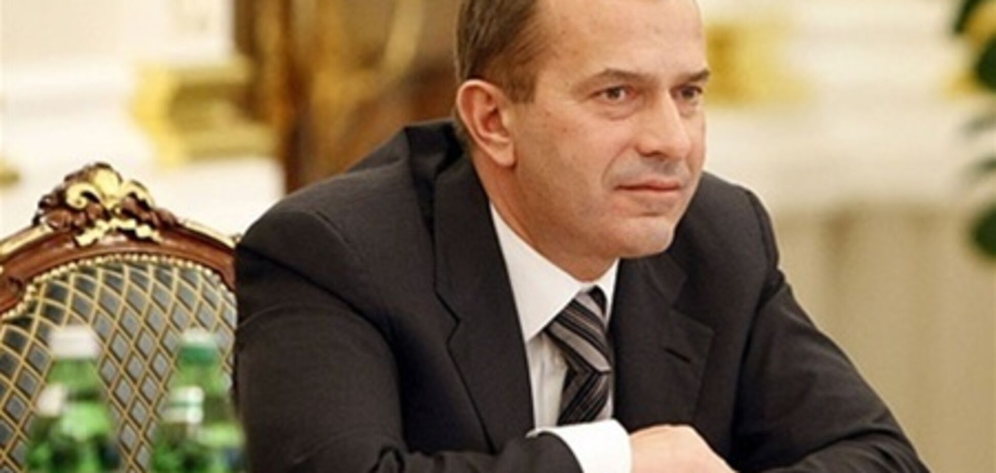 У Клюева купили штор на 128 тыс. грн