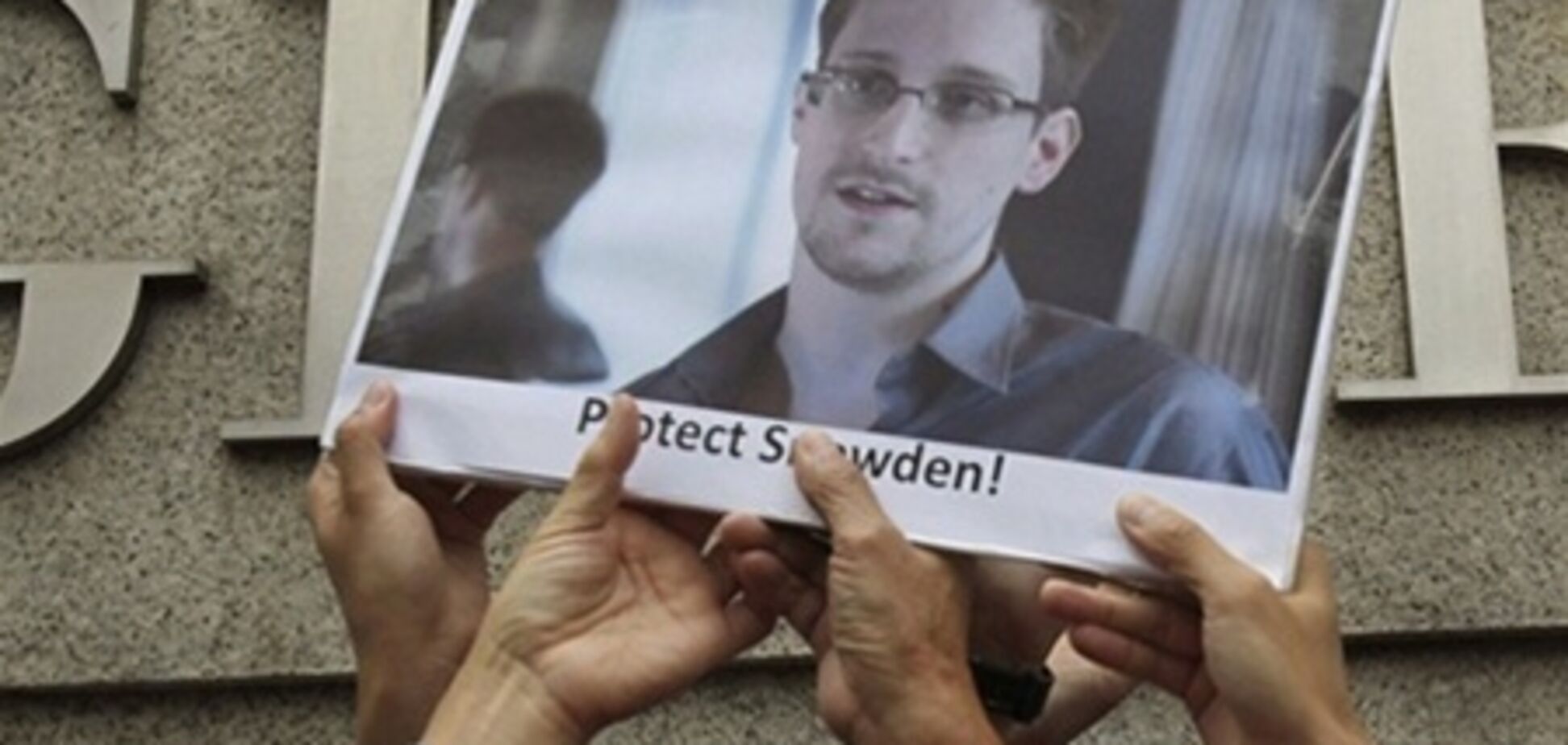 Путін підказав Сноуденом, як залишитися в Росії