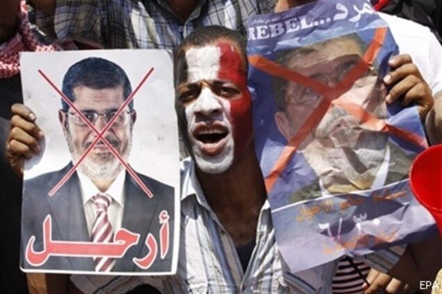 Армия Египта дала политикам 48 часов на разрешение кризиса