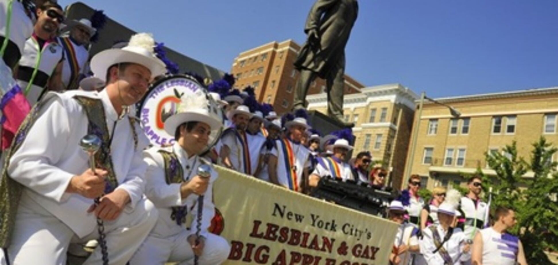 Гей-парад в США стартував від пам'ятника Шевченку