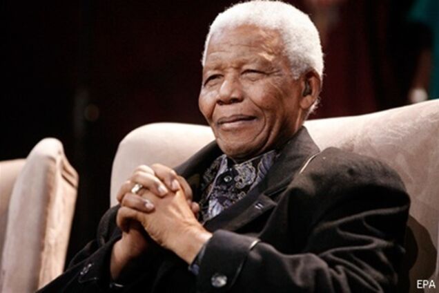 Состояние Нельсона Манделы остается критическим