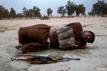 В Афганістані сапер знешкодив людину-бомбу