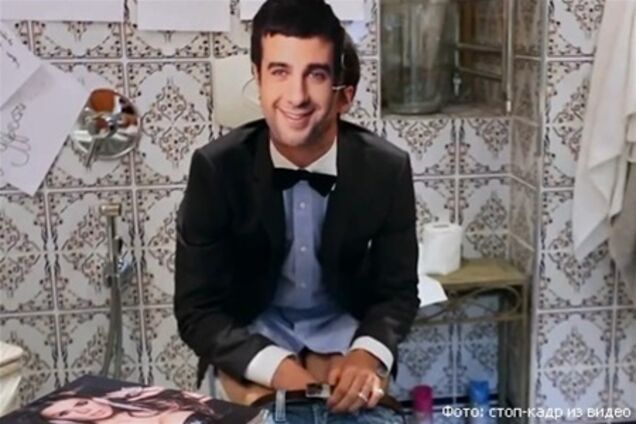 Седокова заперла Урганта в туалете 