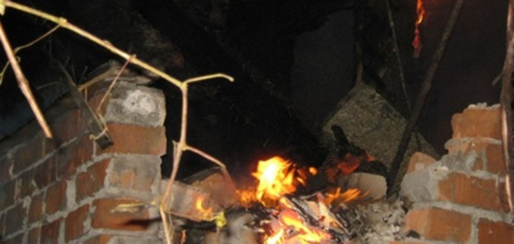 На Киевщине горел частный дом: погиб человек