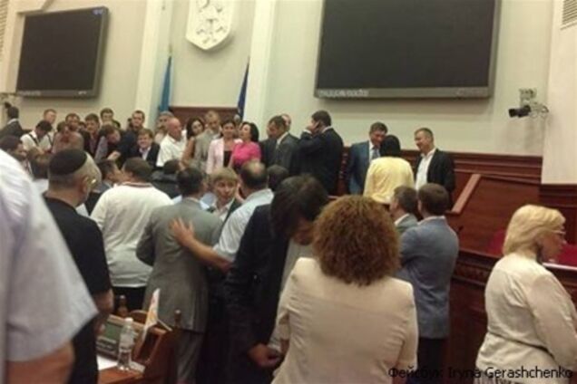 В Киевсовете был произвол - Герега