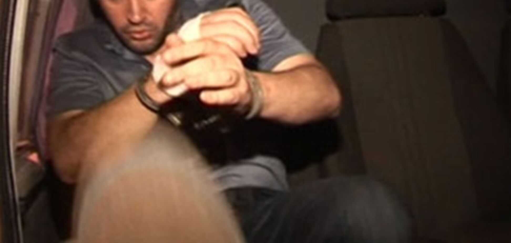 Які побили депутата Держдуми при затриманні відбивалися від поліції