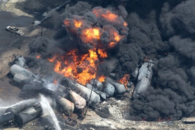 Число загиблих під час аварії поїзда в Канаді зросла до 50