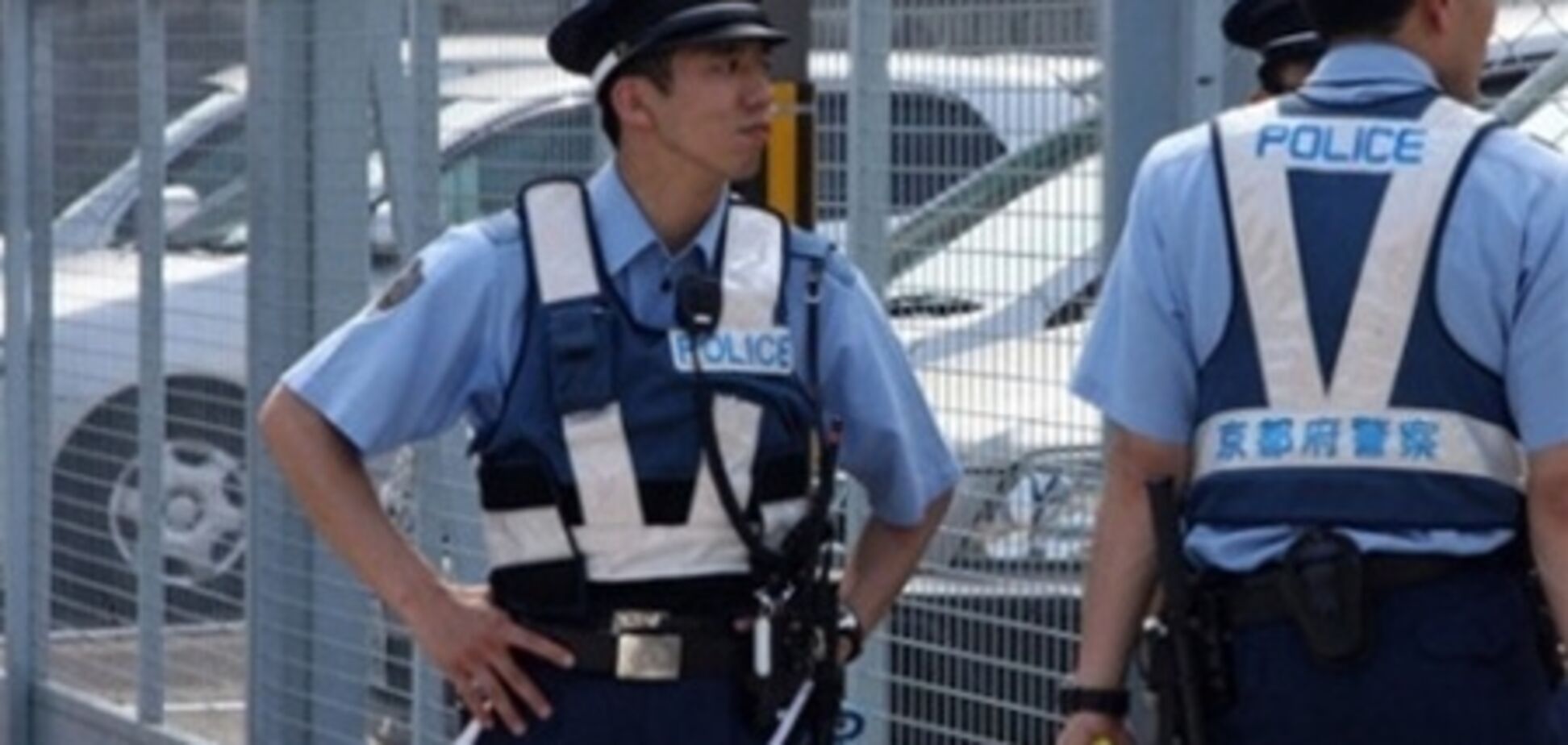 У Японії дідусь закидав мерію 'коктейлями Молотова'