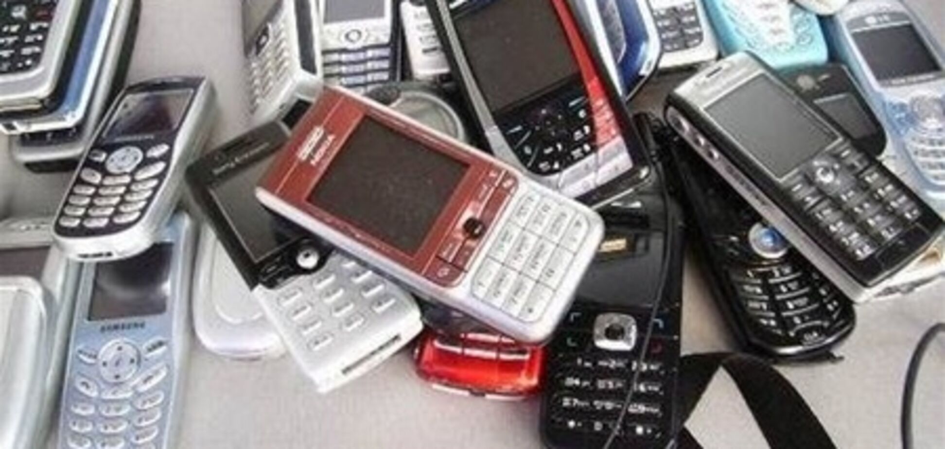 Киевлянам регулярно продают некачественные телефоны