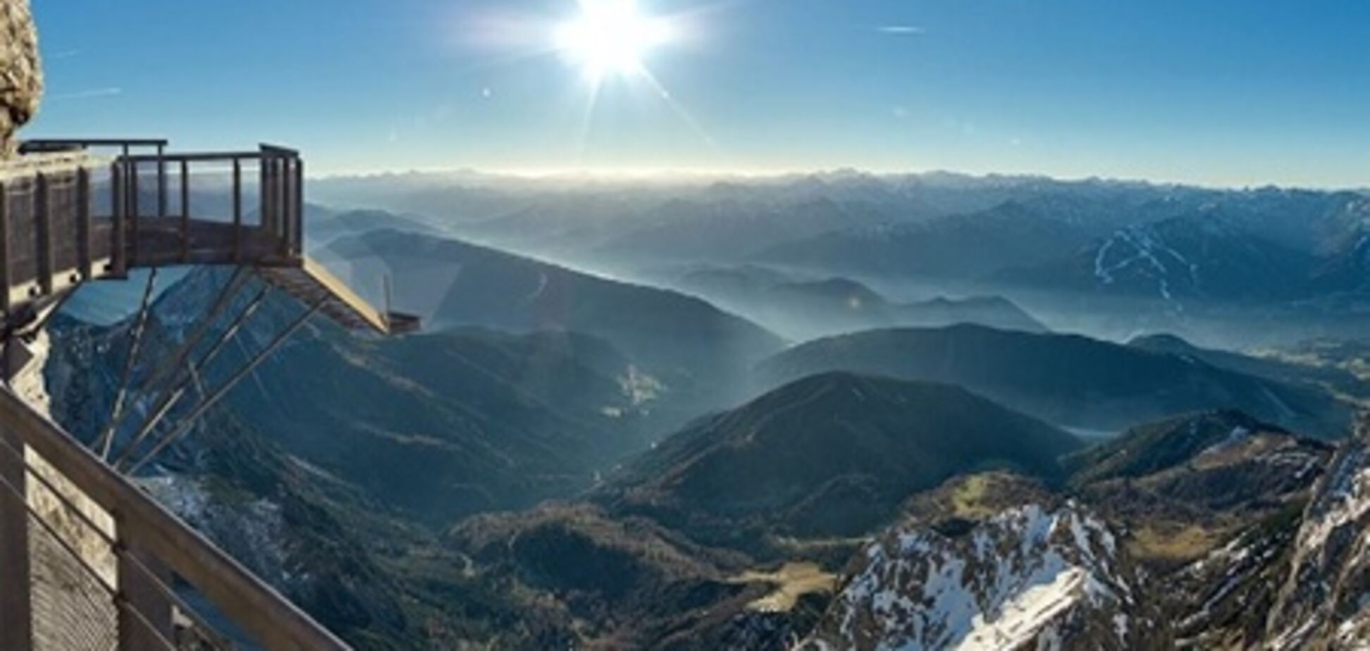 Австрийцы приглашают пройти по лестнице, ведущей вникуда