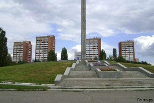 Пьяный казахстанец вскрыл себе вены из-за смерти любимого попугая