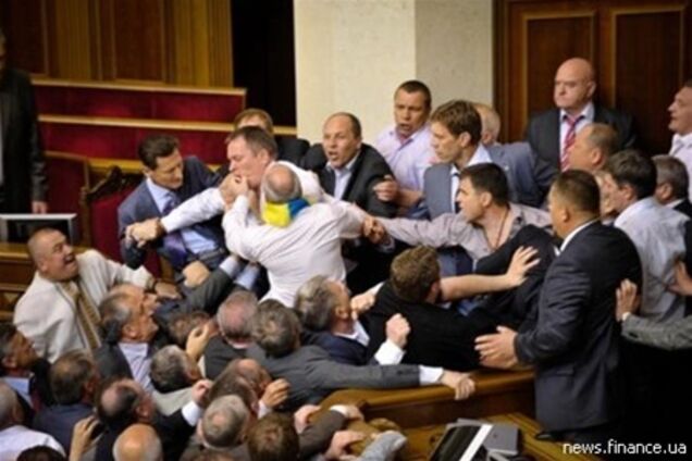 Польский политолог раскритиковал методы работы украинской оппозиции