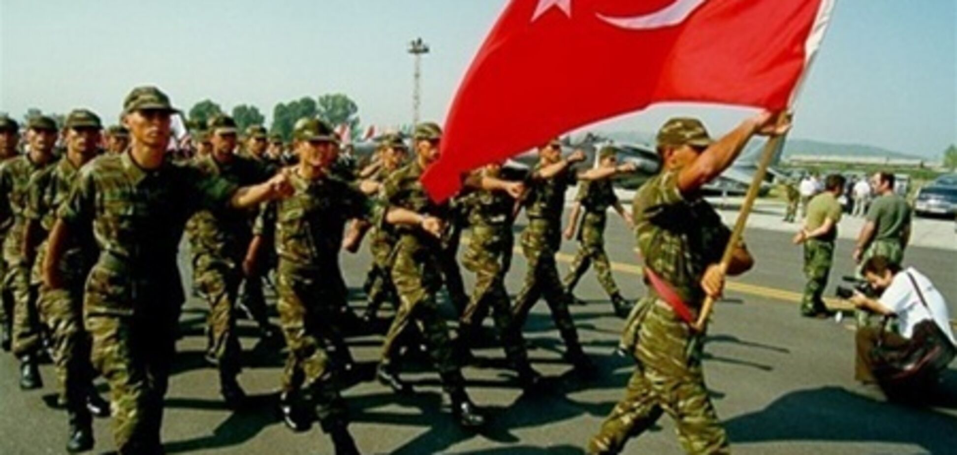 Турецький парламент змінив роль збройних сил