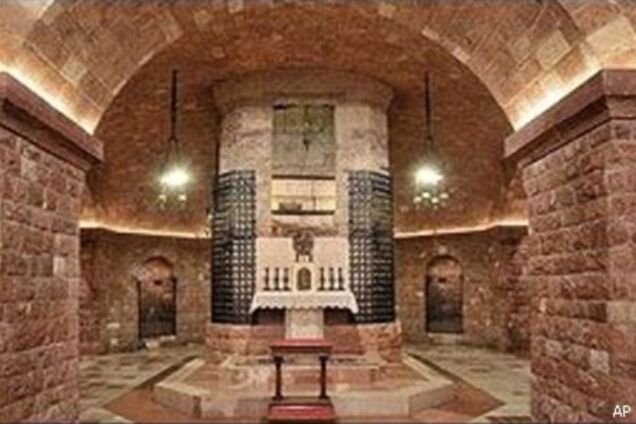 Гробницу святого Франциска посетили 18 млн пользователей Сети