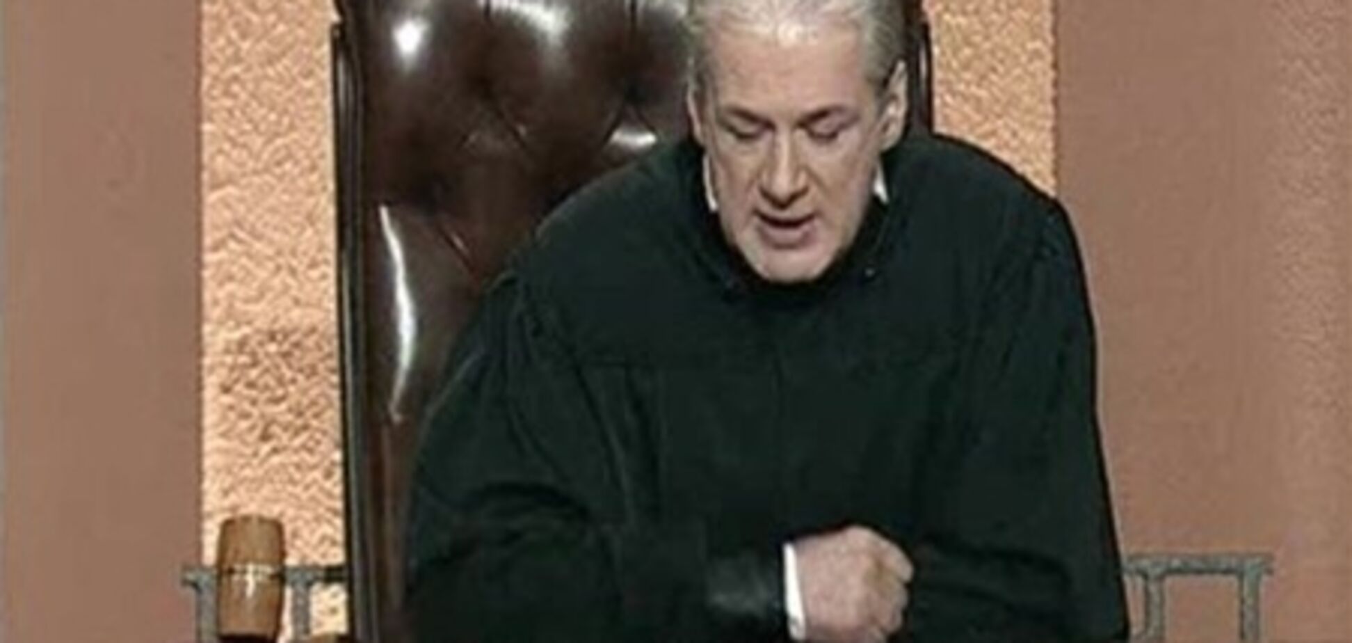 Следователи изучают обстоятельства смерти ведущего 'Суд идет'