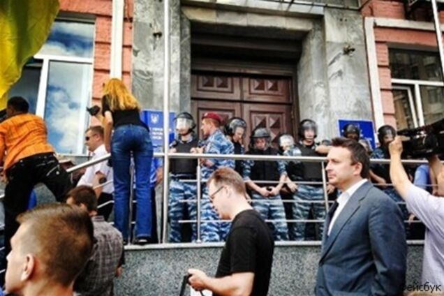 Здание киевской милиции попытались штурмовать