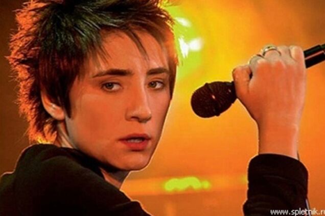 На концерте Земфиры в Ялте сломалась ее любимая гитара