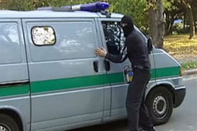 Убийство инкассаторов на Днепропетровщине: возбуждено дело