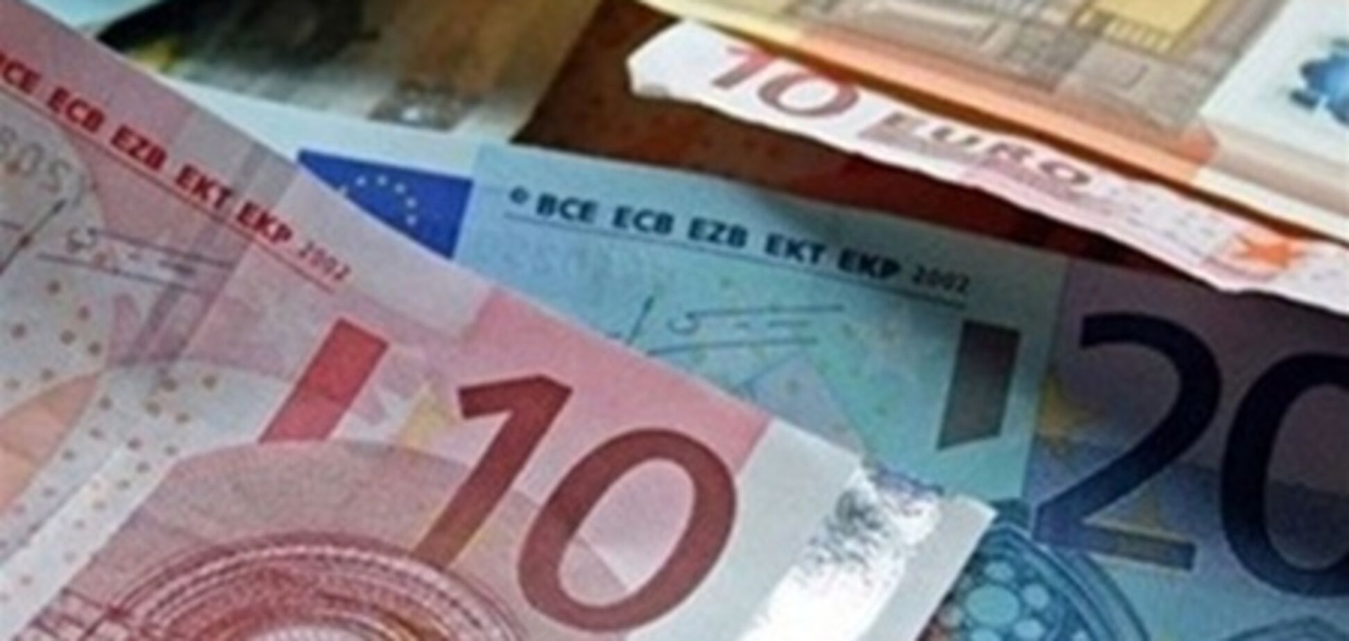 Межбанк открылся незначительным ростом евро