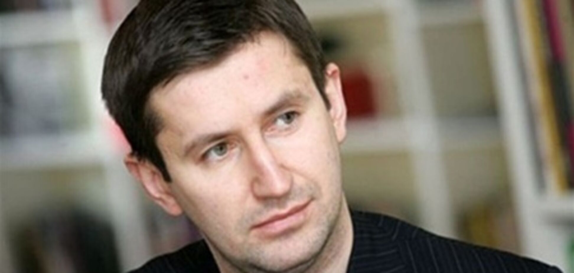 Министр образования Латвии попал в эпицентр таксистских 'разборок'