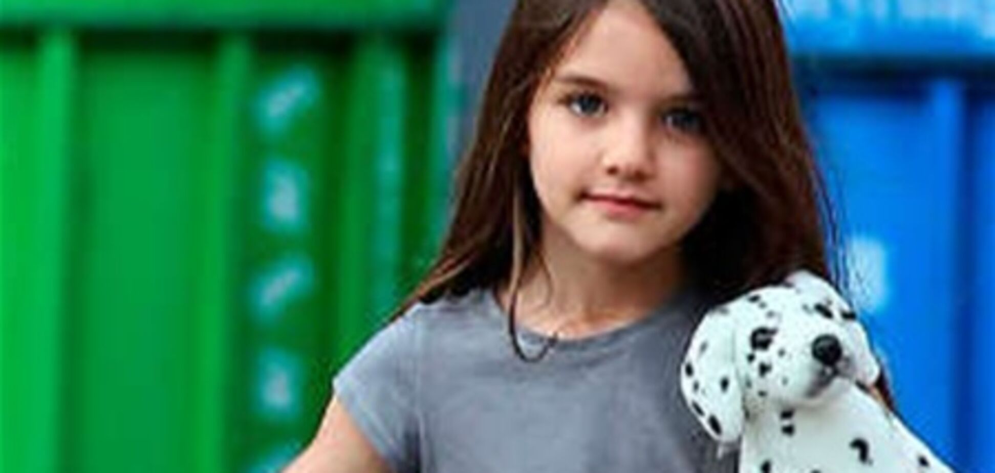 Разъяренный фанат Кэти Холмс назвал ее дочь 'соплячкой'