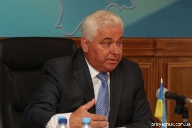 Янукович наградил губернатора Киевщины орденом