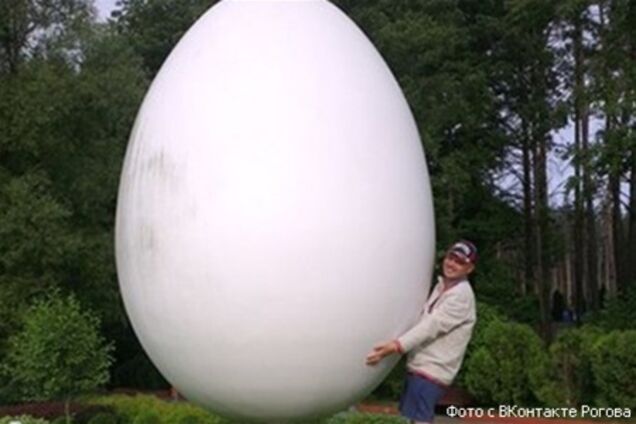 Установлен человек, разбивший яйцо об главу Польши