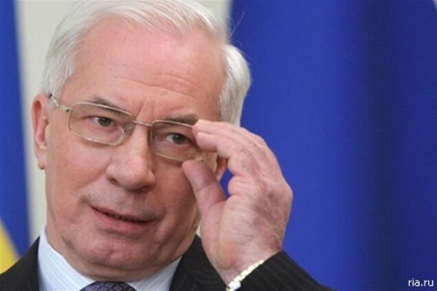 Азаров взяв відпустку на три тижні - ЗМІ