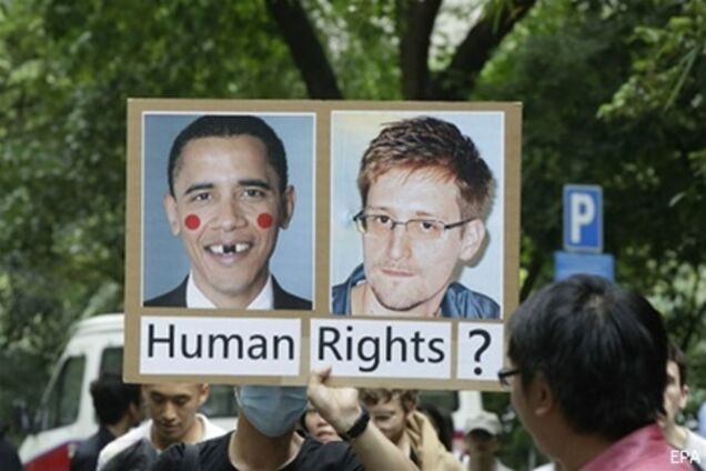 Белый дом продолжает настаивать на возвращении Сноудена