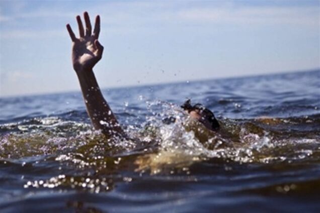 В столичном озере нашли утопленника