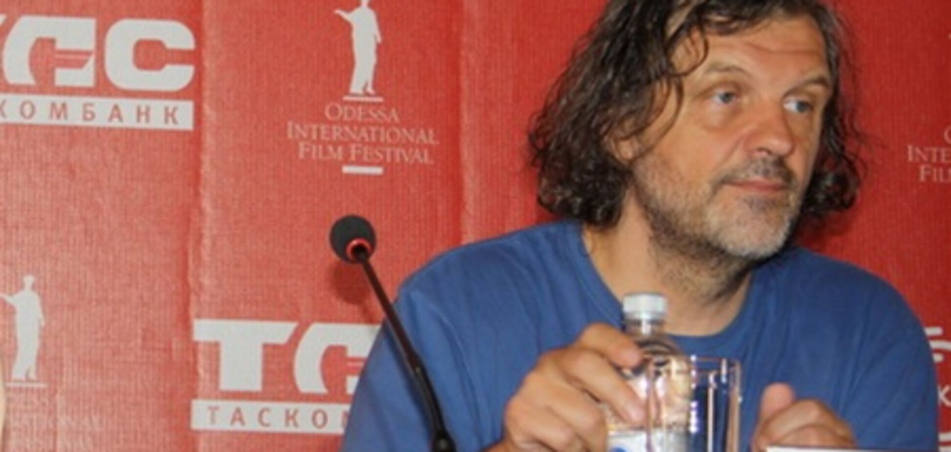 Эмир Кустурица: 'Вам показывают фильмы с Анджелиной Джоли, чтобы вы перестали думать'