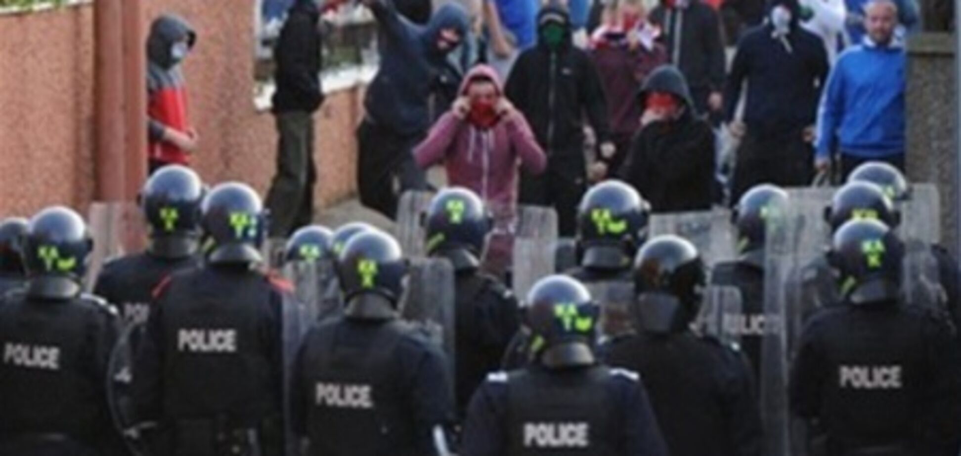 На митинге в Северной Ирландии произошел взрыв