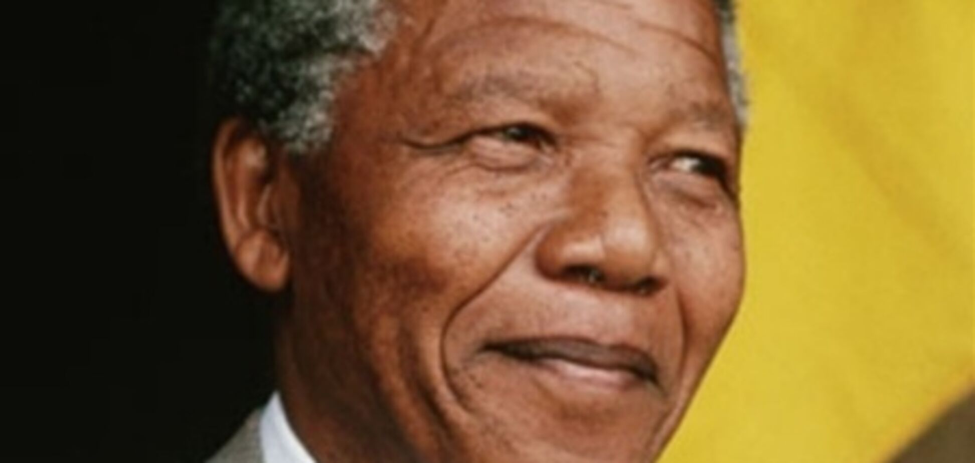 Нельсону Манделе стало лучше: он даже смотрит телевизор
