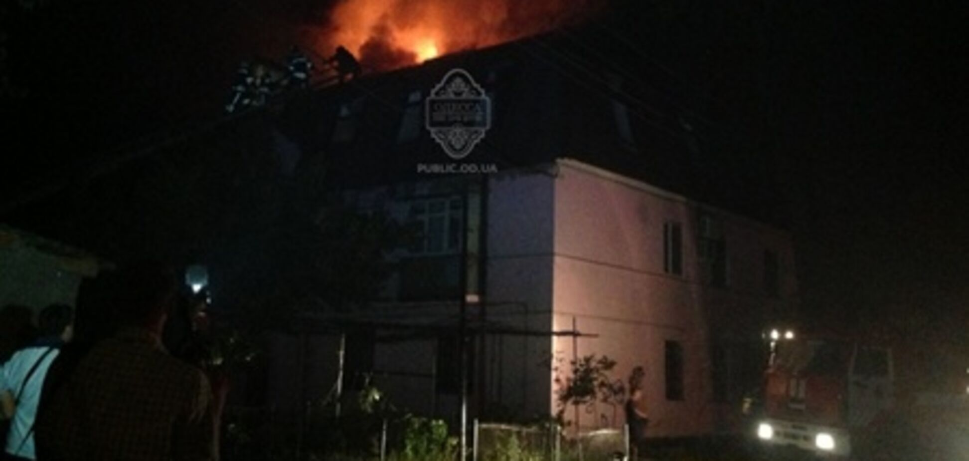 У Одесі три години гасили будинок з набитим зброєю магазином