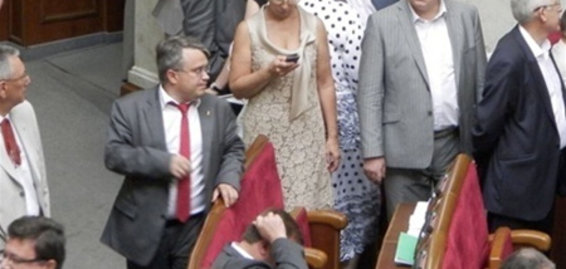 Депутаты-оппозиционеры повышают рождаемость в Украине