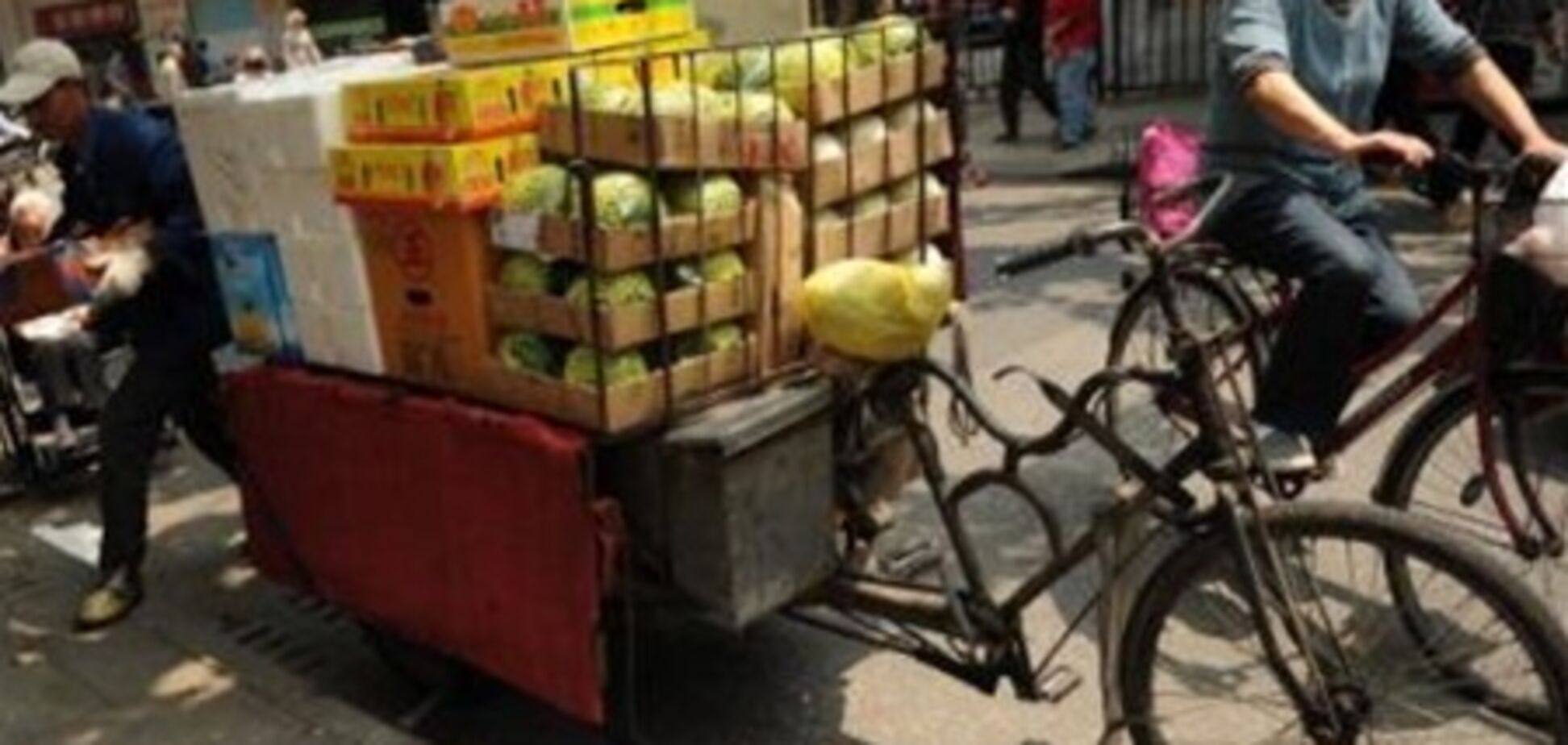 В Китае полиция забила до смерти торговца за отсутствие лицензии