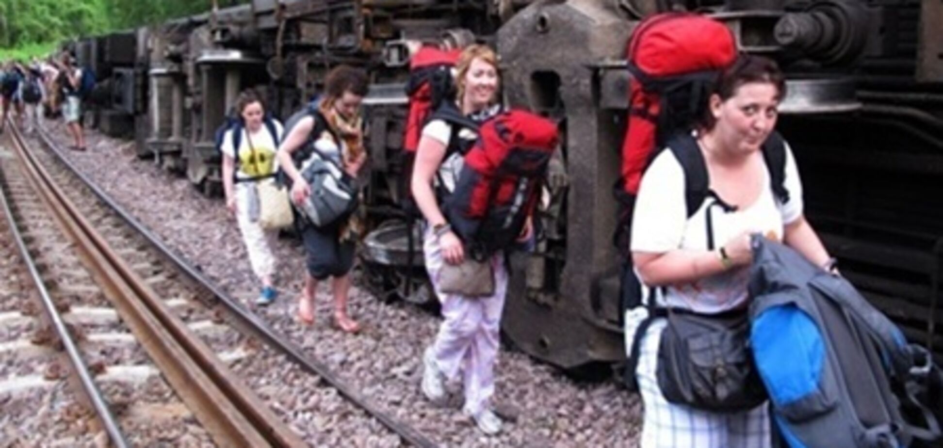 Крушение поезда с туристами в Таиланде: украинцев не было