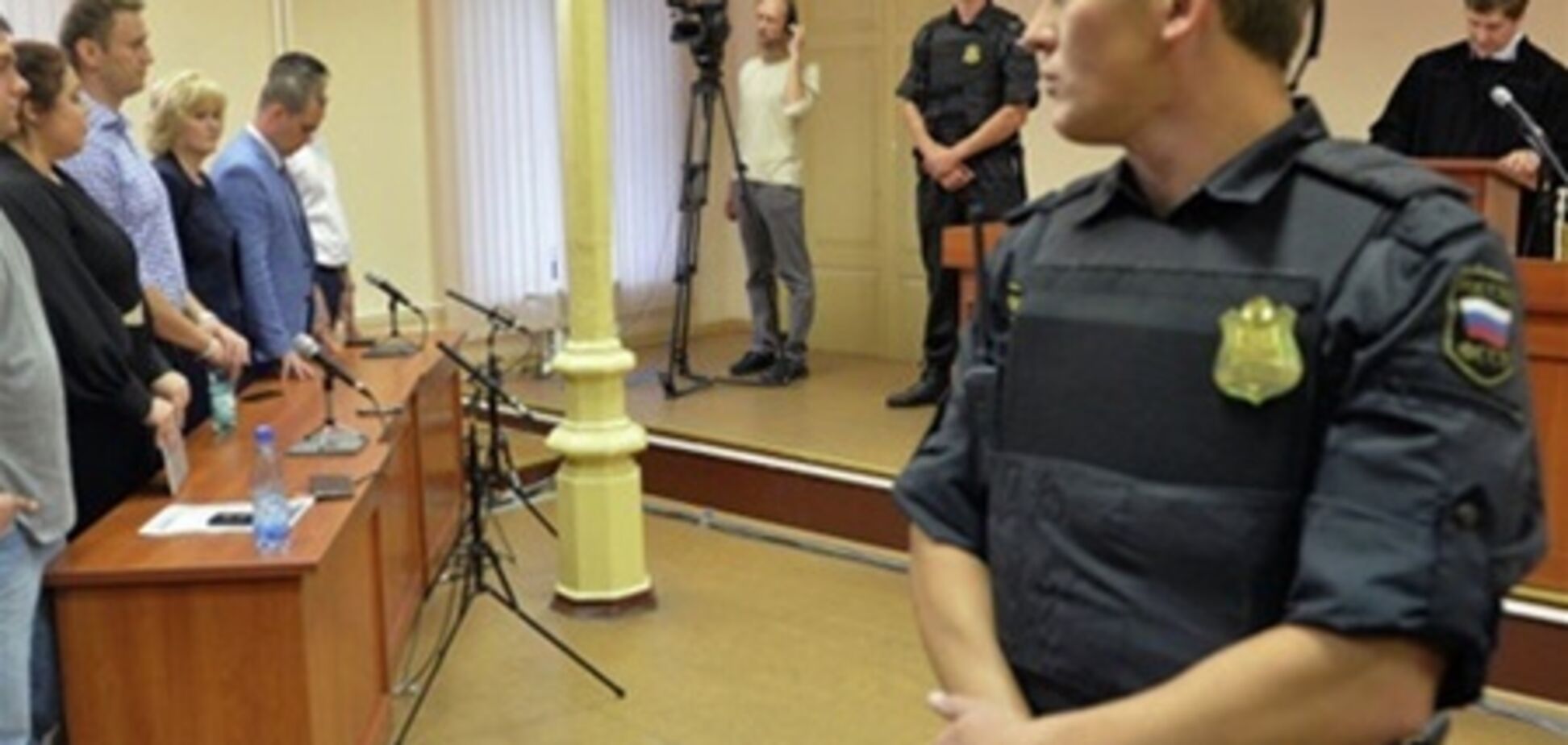 Судья: Навального преследуют не по политическим мотивам