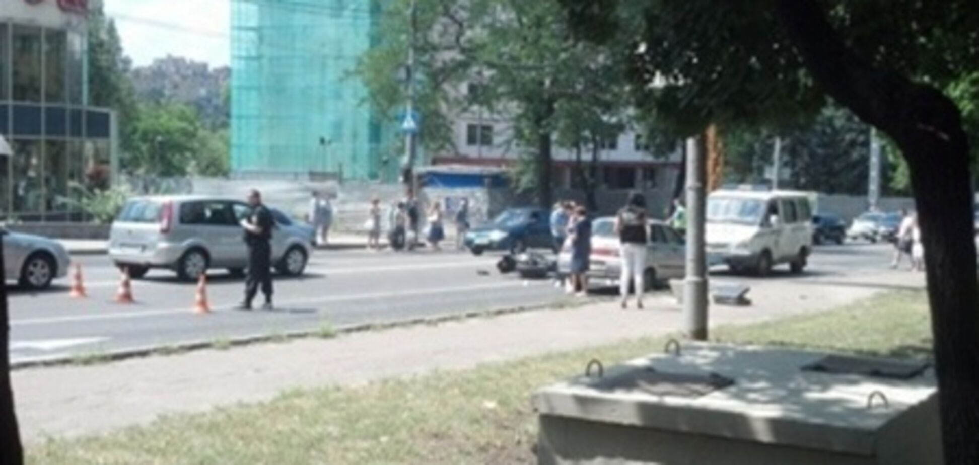 В Донецке мотоциклисты расстреляли водителя ВАЗа