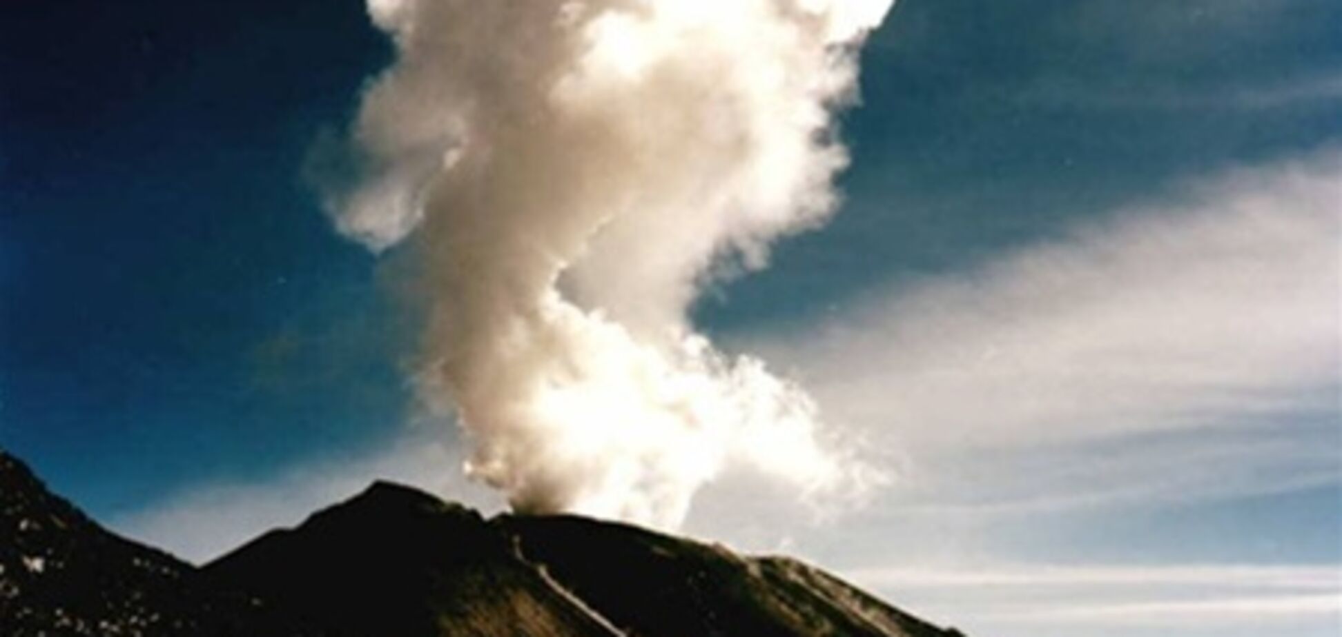 В Перу введен режим ЧС из-за проснувшегося вулкана