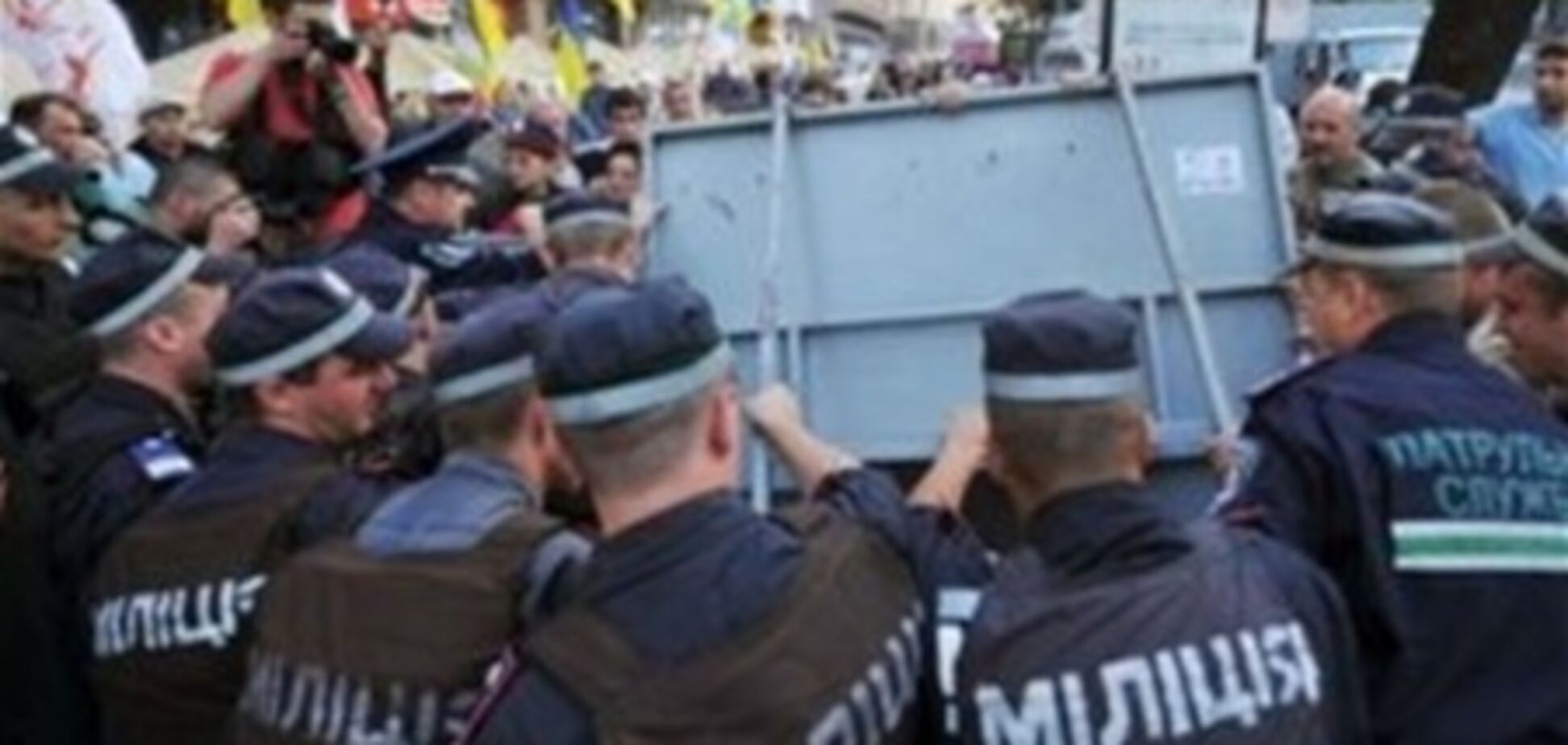 Співробітники ДПС заблокували в'їзди у Врадіївку