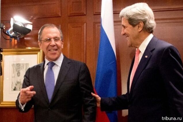 Керрі заявляє, що говорив про Сноуденом з Лавровим