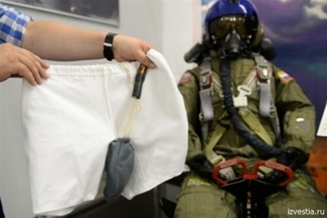 В России пилоты истребителей будут летать в трусах с вытяжкой