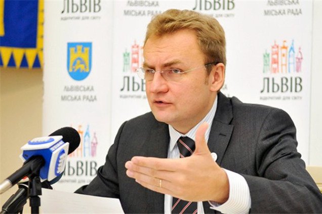 Нападение на мэра Львова расследуют как хулиганство