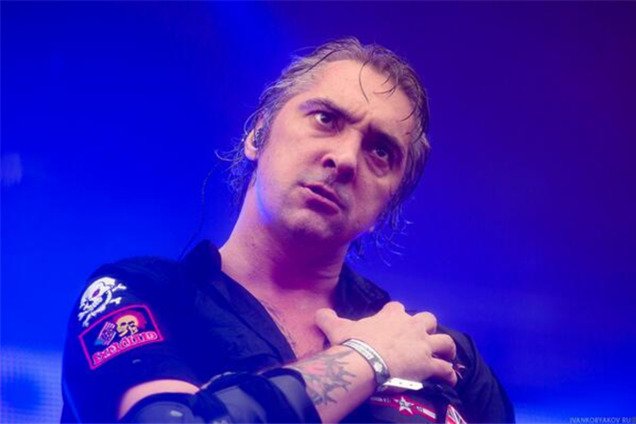 Названа причина смерти солиста группы «Король и Шут»